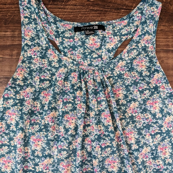 Forever 21 Green Floral Tank Top - Picture 4 of 15
